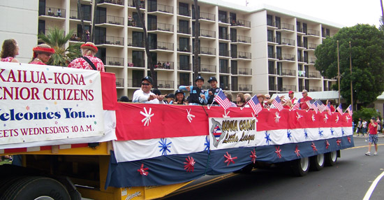 paradebaseball Kona Little League players enjoyed their big rig ride.