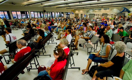 The audience at Kealakehe High School for the candidate forum numbered more than 200. (Photography by Baron Sekiya | Hawaii 24/7)