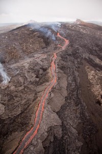 20110923_usgs-puuoo-eastflank-channel Lava channel fed by September 21 fissure eruption coursing down the east flank of Pu‘u ‘O‘o.