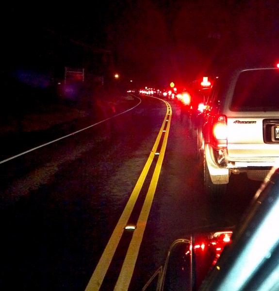 Photo special to Hawaii 24/7 by Jean BevanMarquez Traffic headed South on Mamalahoa Highway (Hwy 11) in Kainaliu town at 7:56 p.m. Sunday (Jan 22). Photo by Jean BevanMarquez special to Hawaii 24/7