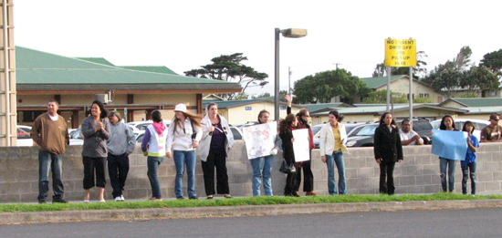 WaimeaColsonSignwaving