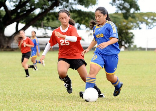 20081209-hilo-sjs_scg_002 The Hilo Viking girls defeated the St. Joseph Cardinals 4-0 during BIIF soccer action.