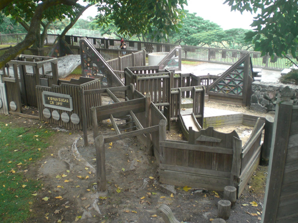 southplayarea3 Kamakana Children's Playground wooden equipment will be replaced. (Photo courtesy of Cliff Kopp)