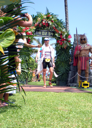 703alexander Craig Alexander wins the Ironman 70.3 Hawaii title on the new race course. (Hawaii247.com photo by Karin Stanton)