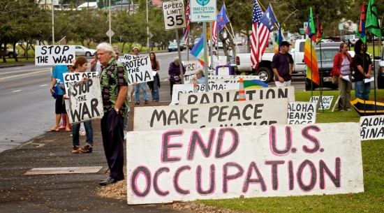 20100320_war-protest-t