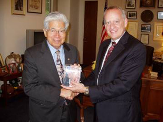 AkakaAward061710