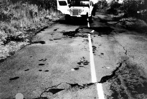 19751129_kalapana-quake-chain-of-craters-road Hawaii Volcanoes National Park. Kalapana earthquake of November 29, 1975. Collapse offsetting the center line of Chain of Craters Road just south of Pauahi Crater. Photo courtesy of USGS/HVO