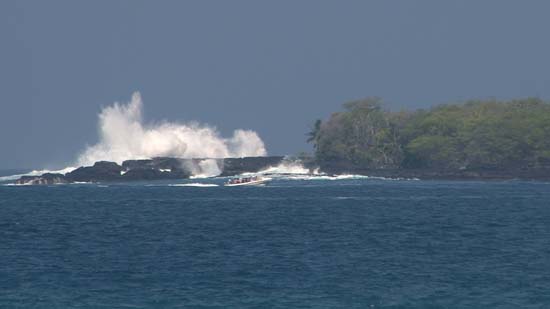 KealakekuaWaves20120705