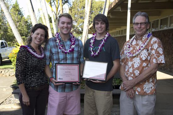 Jerry and Mahilani Hiatt with this year’s recipients of the Hiatt College Scholarships, Scott Fetz (second from left) and Lyle Boland Bleckel. (Photo courtesy of HPA)
