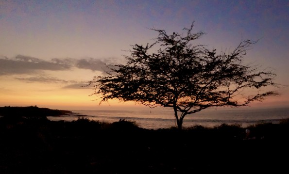 The evening falling upon Kona after sunset. Photography by Baron Sekiya | Hawaii 24/7