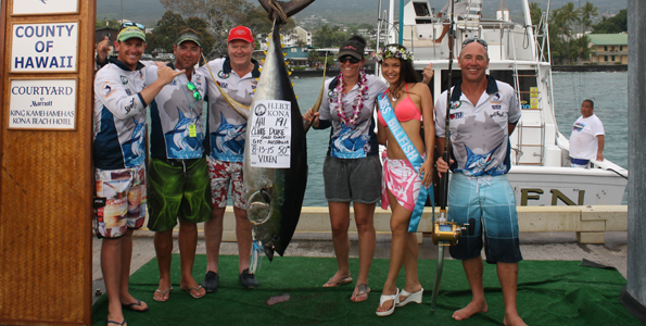 Claire Duke, angler with Gold Coast Game Fish Club, boated the largest ahi (yellowfin tuna) of the week so far, tipping the scales at an impressive 191 pounds. (Photo courtesy of HIBT)
