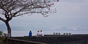 Vog shrouds the coastline of Hilo Bay as seen from Liliuokalani Gardens Sunday morning (Jan 17, 2010). Photography by Baron Sekiya | Hawaii 24/7.